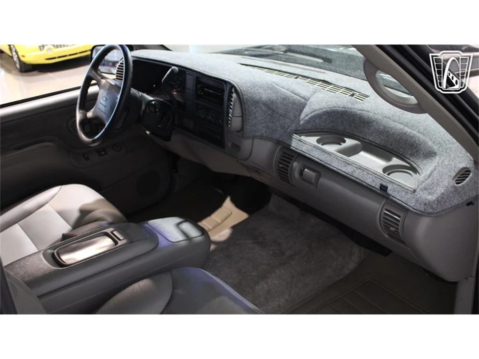 1996 Chevrolet Tahoe 1st Gen - Image 16 of 31