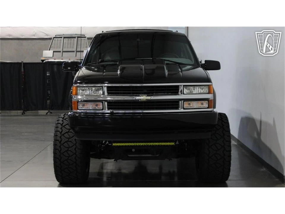 1996 Chevrolet Tahoe 1st Gen - Image 22 of 31