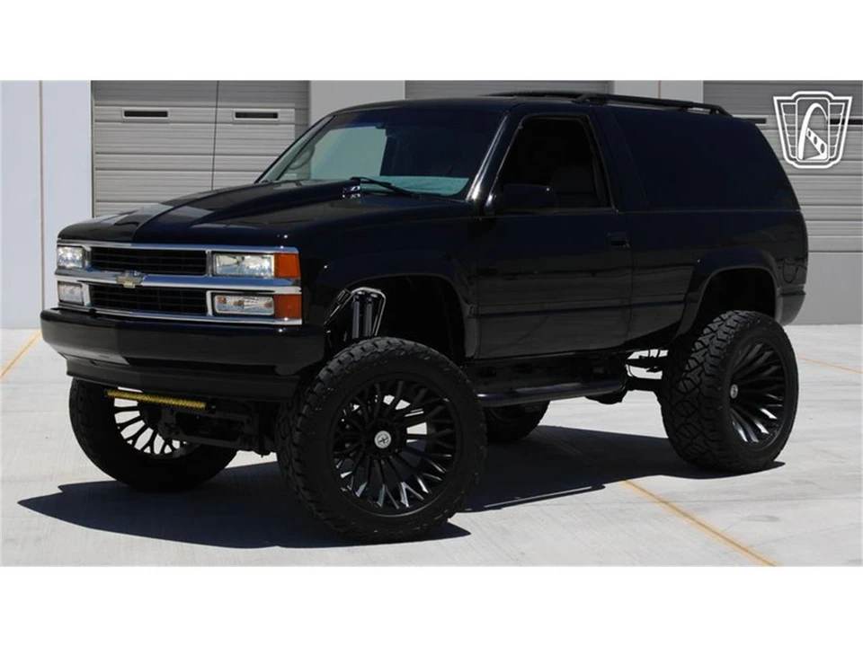 1996 Chevrolet Tahoe 1st Gen - Image 3 of 31