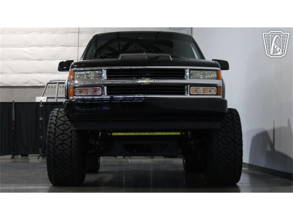 1996 Chevrolet Tahoe 1st Gen - Image 30 of 31