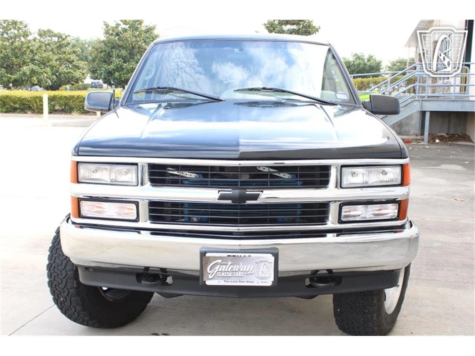 1996 Chevrolet Tahoe 1st Gen - Image 11 of 31