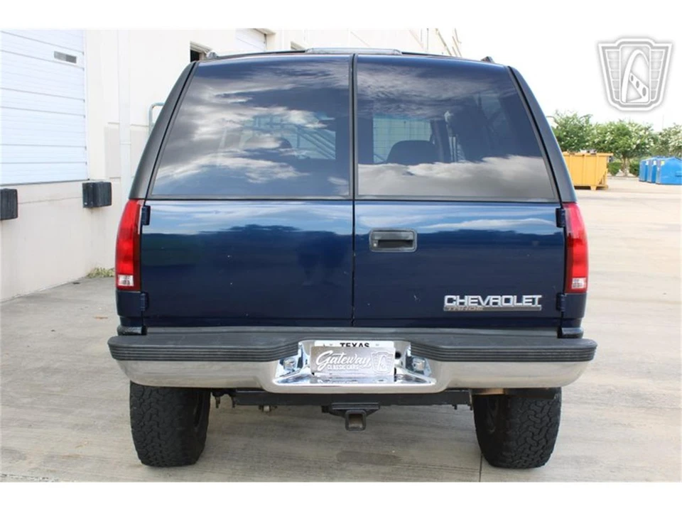 1996 Chevrolet Tahoe 1st Gen - Image 12 of 31