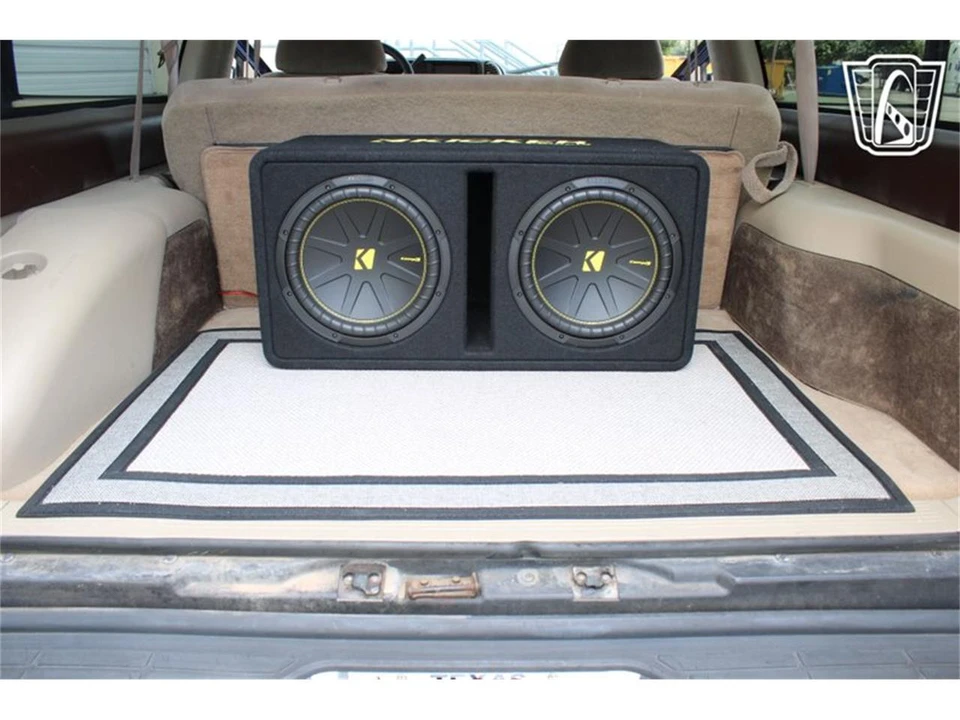 1996 Chevrolet Tahoe 1st Gen - Image 3 of 31