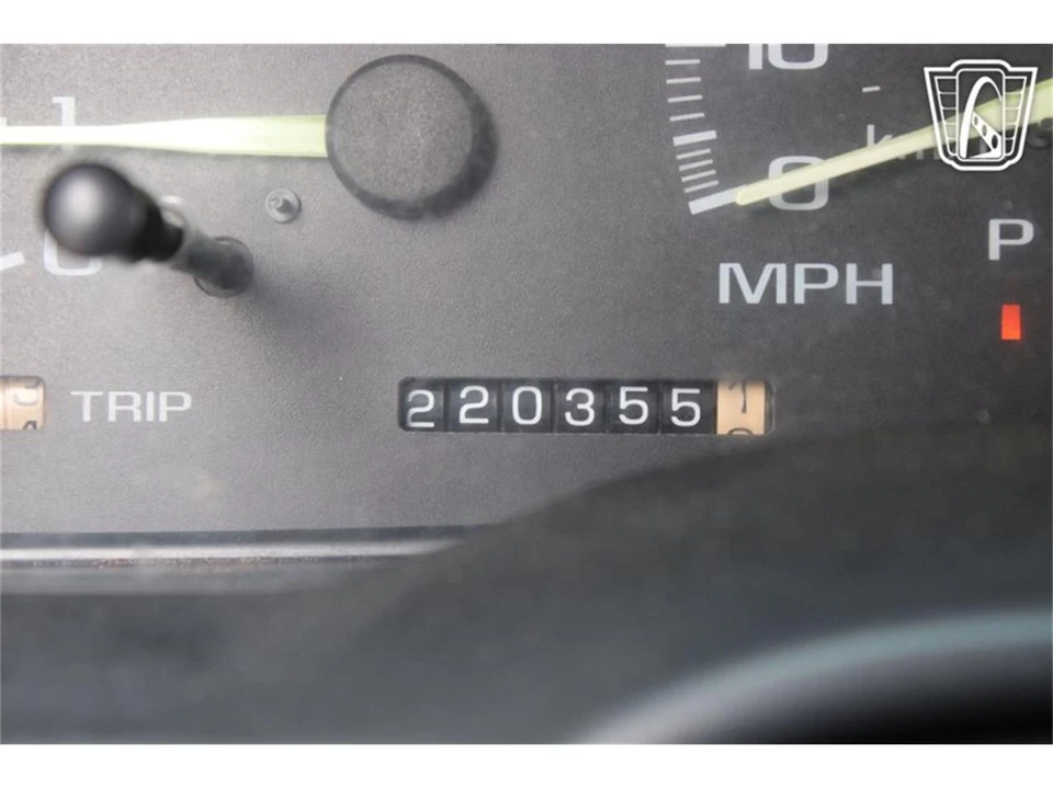 1996 Chevrolet Tahoe 1st Gen - Image 19 of 31