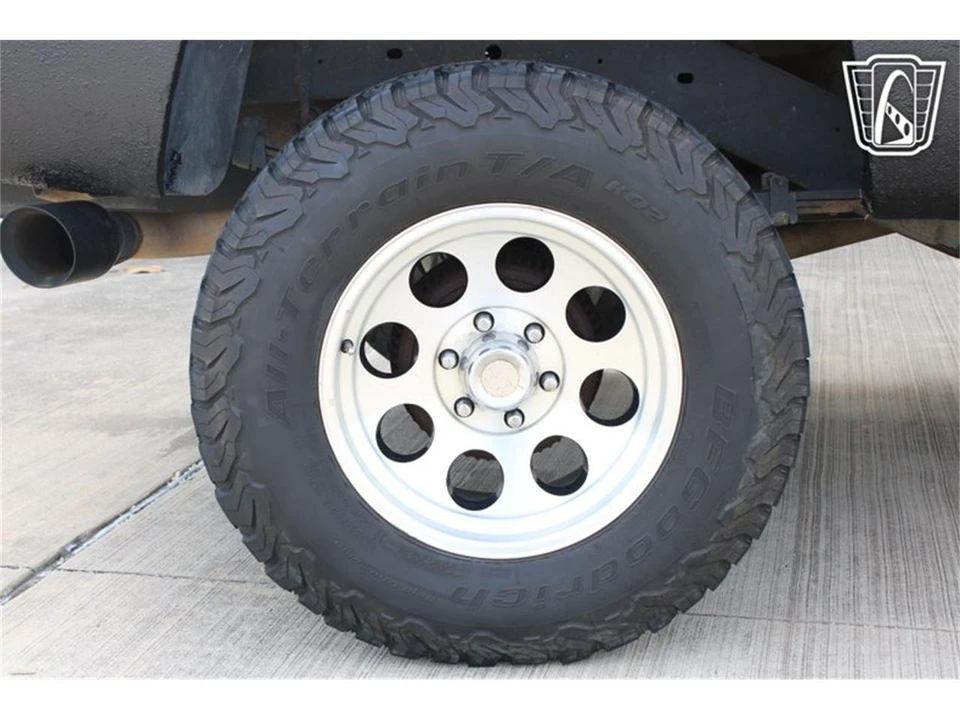 1996 Chevrolet Tahoe 1st Gen - Image 9 of 31