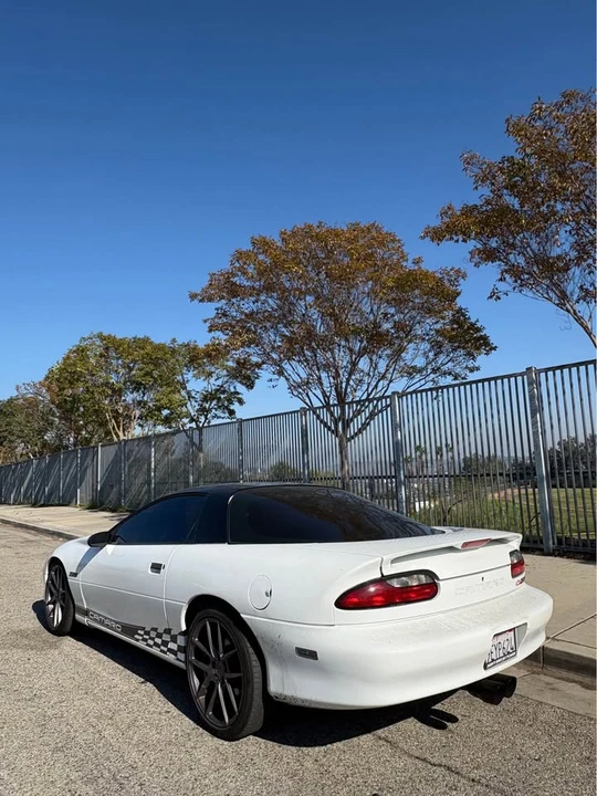 1996 Chevrolet Camaro 4th Gen - Image 3 of 9
