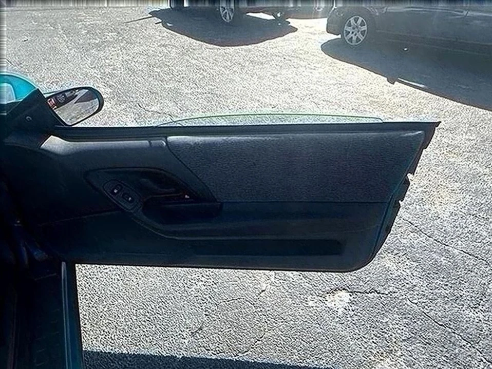 1996 Chevrolet Camaro 4th Gen - Image 11 of 15