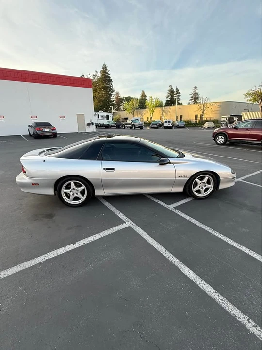 1996 Chevrolet Camaro 4th Gen - Image 5 of 10