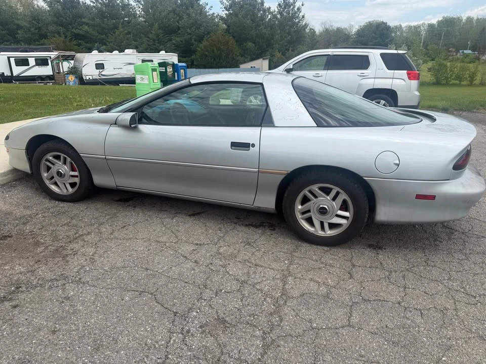 1996 Chevrolet Camaro 4th Gen - Image 9 of 12