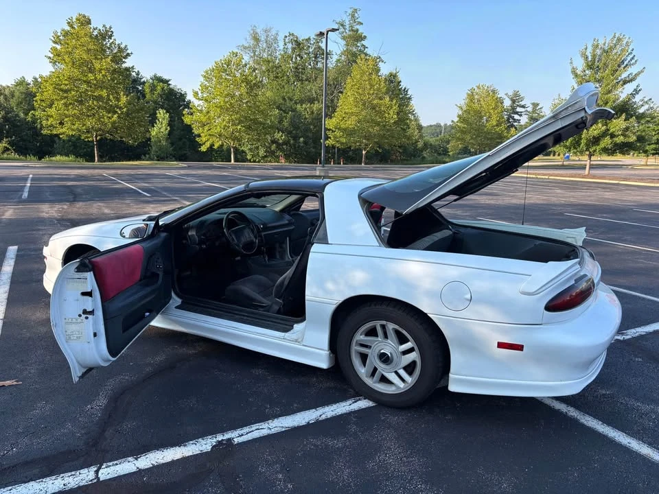 1996 Chevrolet Camaro 4th Gen - Image 7 of 8