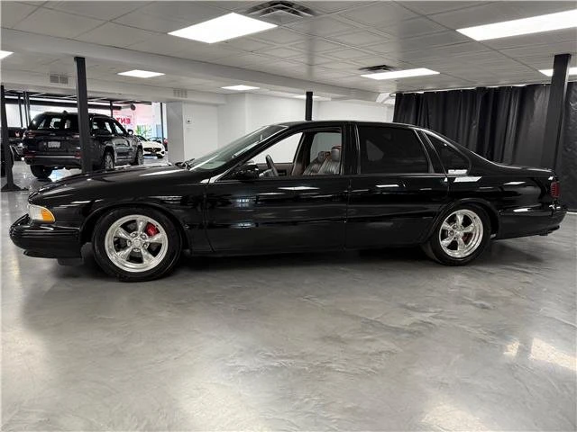 1996 Chevrolet Caprice - Image 2 of 20