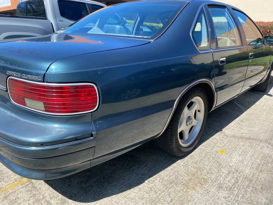 1996 Chevrolet Caprice - Image 2 of 6