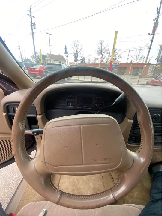 1996 Chevrolet Caprice - Image 8 of 12