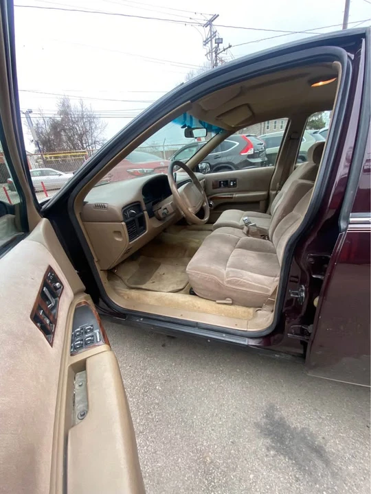 1996 Chevrolet Caprice - Image 7 of 12