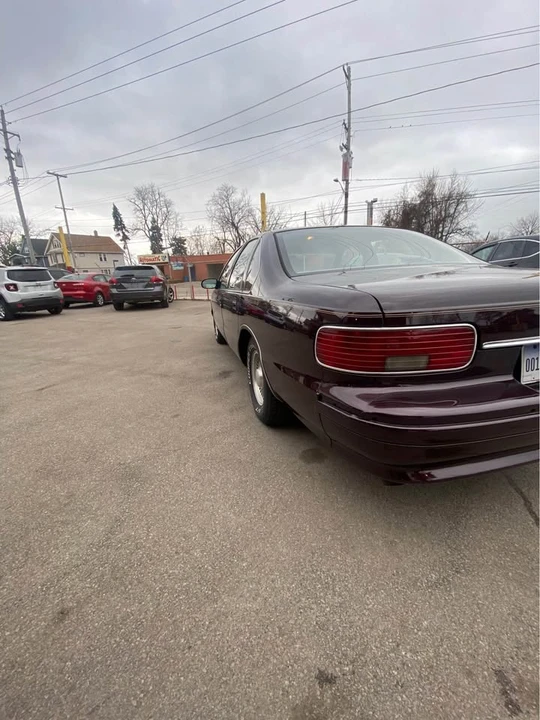 1996 Chevrolet Caprice - Image 3 of 12