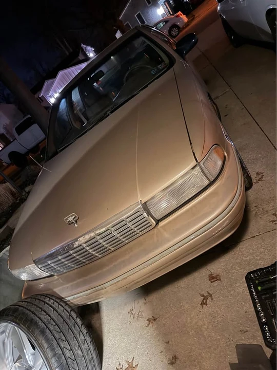 1996 Chevrolet Caprice - Image 5 of 12