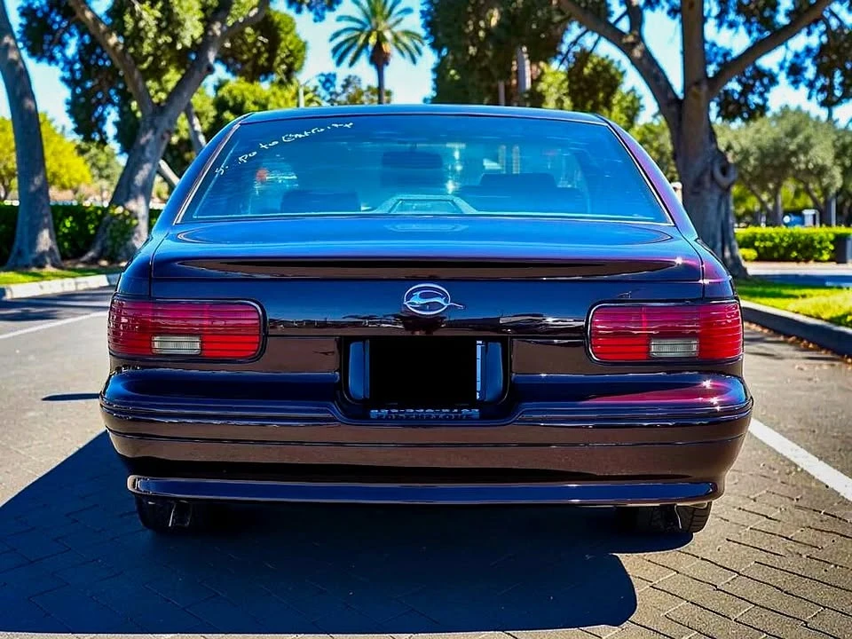 1996 Chevrolet Caprice - Image 6 of 17