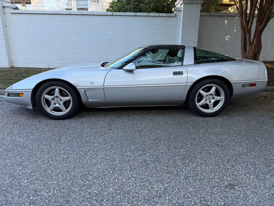 1996 Chevrolet Corvette C4 - Image 2 of 12