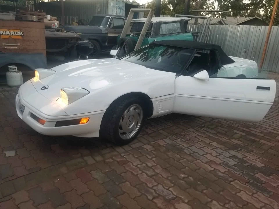 1996 Chevrolet Corvette C4 - Image 8 of 11