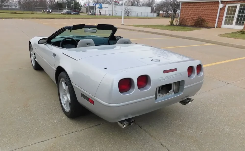 1996 Chevrolet Corvette C4 - Image 18 of 20