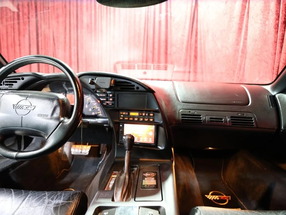 1996 Chevrolet Corvette C4 - Image 12 of 16