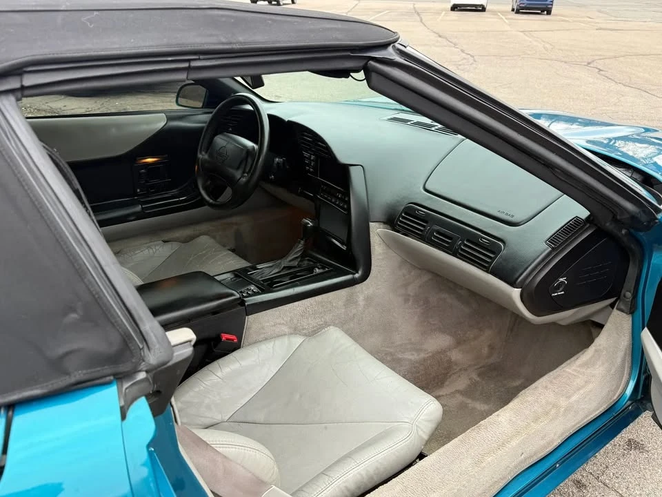 1996 Chevrolet Corvette C4 - Image 9 of 17