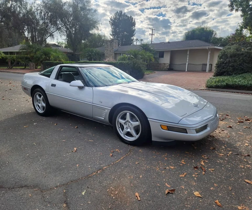 1996 Chevrolet Corvette C4 - Image 2 of 17