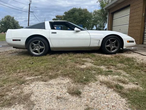 1996 Chevrolet Corvette C4 - Image 2 of 13