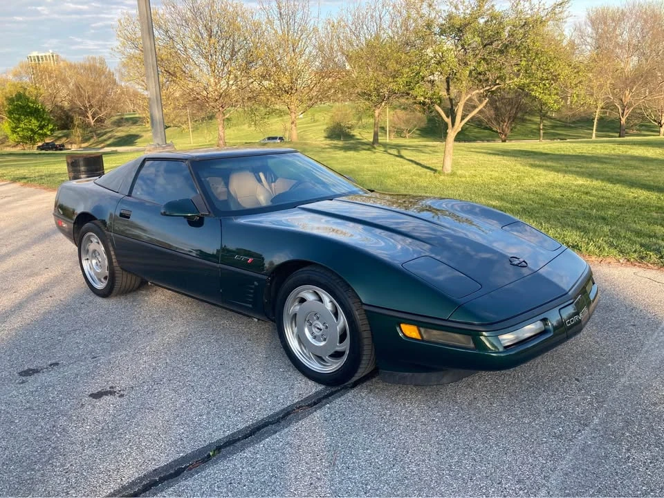 1996 Chevrolet Corvette C4 - Image 2 of 15