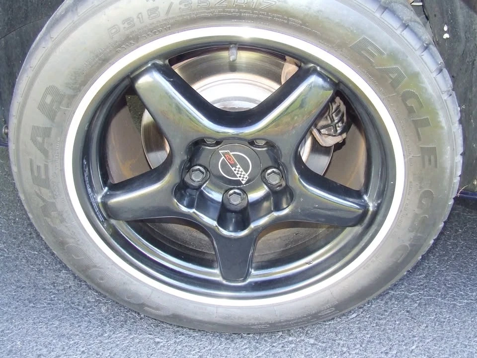 1996 Chevrolet Corvette C4 - Image 13 of 16