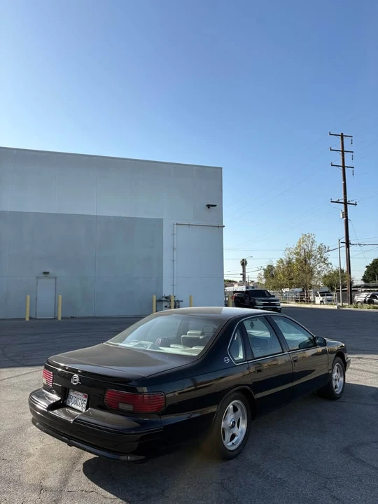 1996 Chevrolet Impala 8th Gen - Image 3 of 9