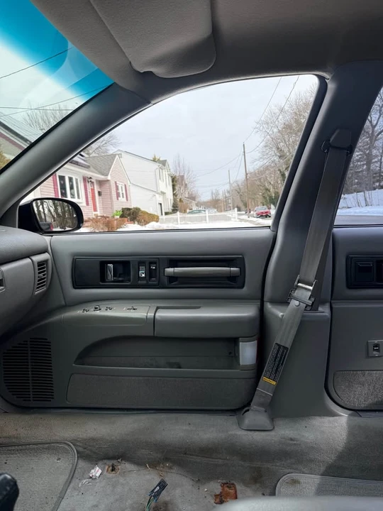 1996 Chevrolet Impala 7th Gen - Image 17 of 19