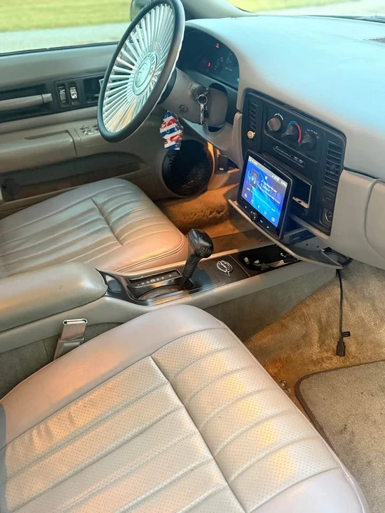 1996 Chevrolet Impala 7th Gen - Image 5 of 9
