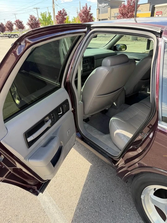 1996 Chevrolet Impala 7th Gen - Image 9 of 13