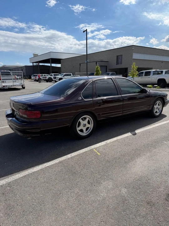 1996 Chevrolet Impala 7th Gen - Image 4 of 13