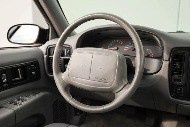 1996 Chevrolet Impala 7th Gen - Image 17 of 17