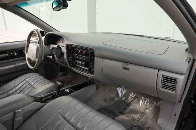 1996 Chevrolet Impala 7th Gen - Image 12 of 17