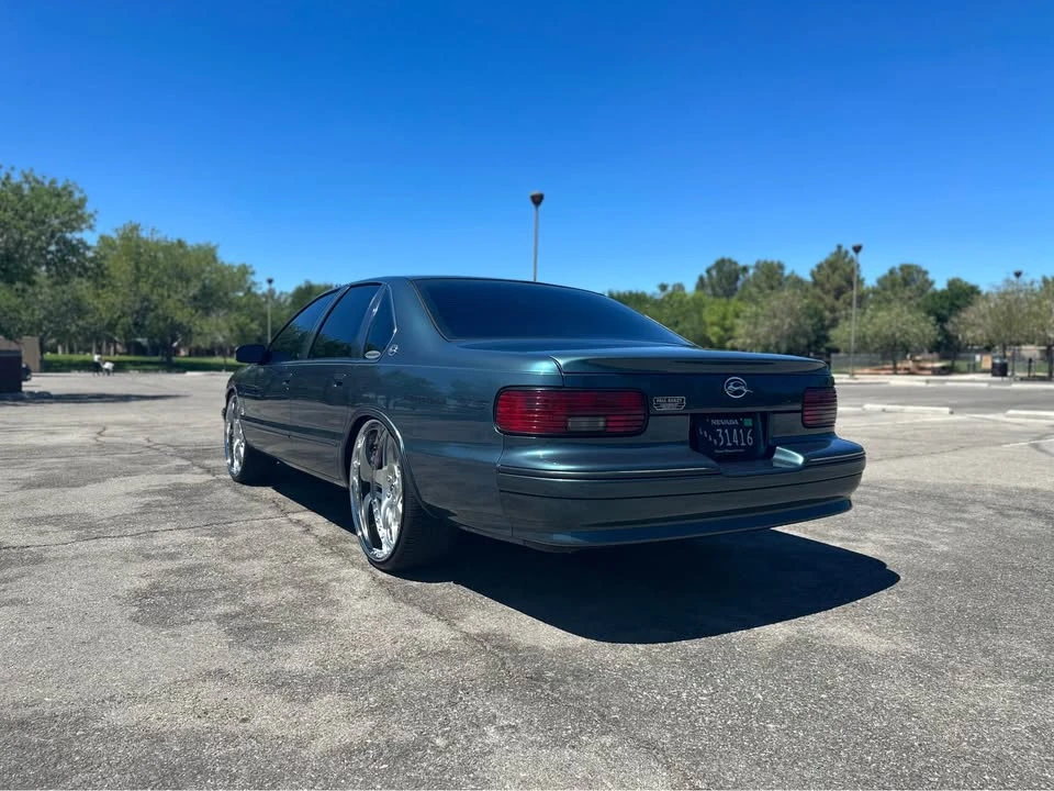 1996 Chevrolet Impala 8th Gen - Image 4 of 17