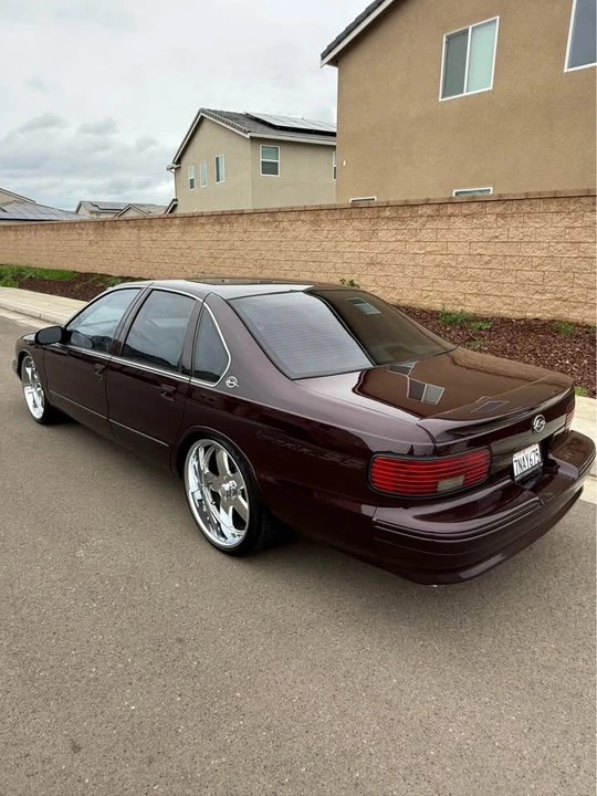 1996 Chevrolet Impala 8th Gen - Image 3 of 18