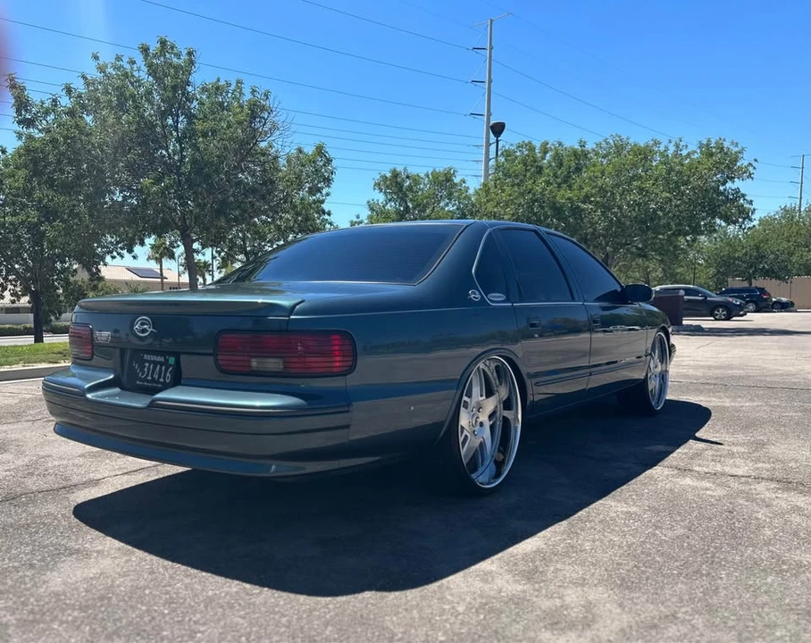 1996 Chevrolet Impala 8th Gen - Image 5 of 17