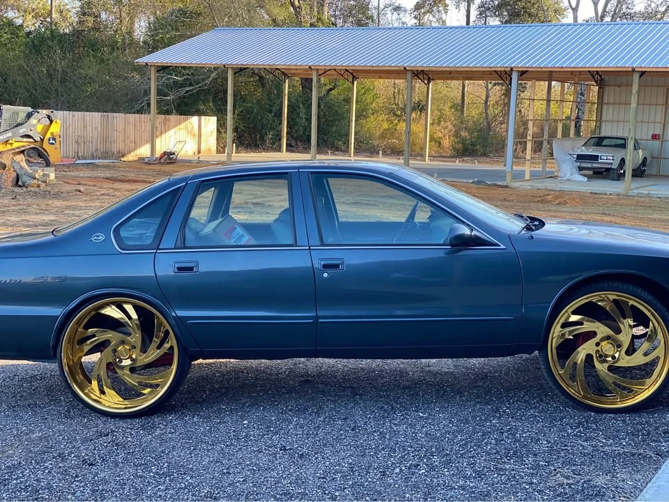 1996 Chevrolet Impala 8th Gen - Image 4 of 12