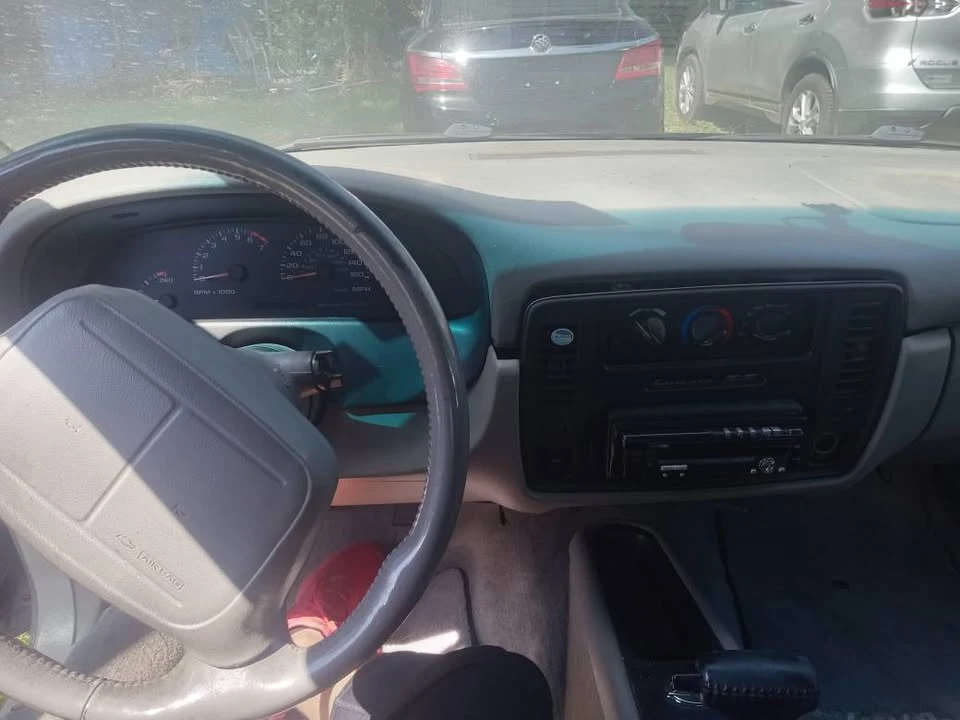 1996 Chevrolet Impala 7th Gen - Image 11 of 19