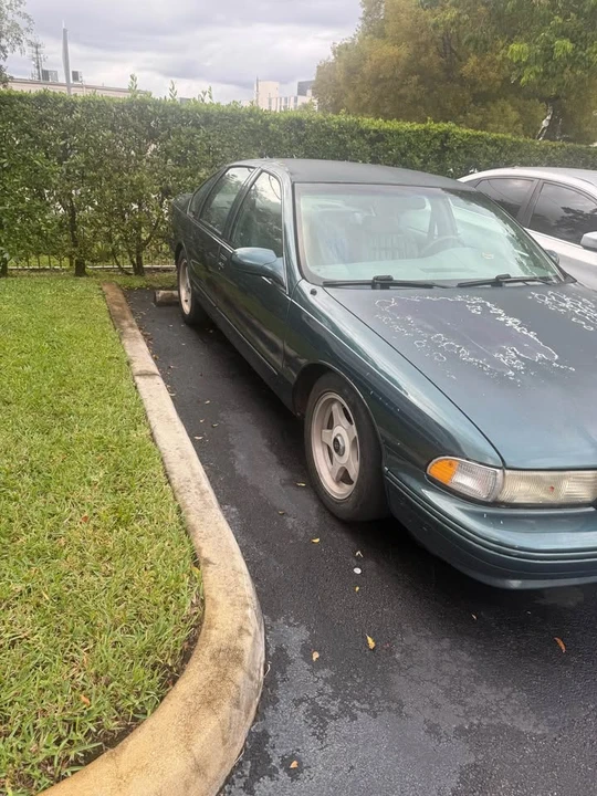 1996 Chevrolet Impala 7th Gen - Image 3 of 7