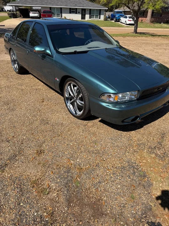 1996 Chevrolet Impala 7th Gen - Image 3 of 19