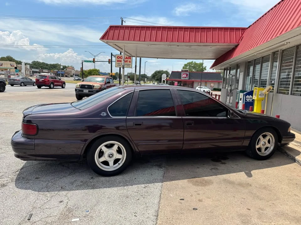 1996 Chevrolet Impala 7th Gen - Image 2 of 9
