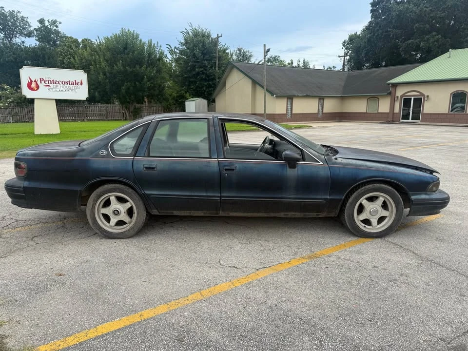 1996 Chevrolet Impala 7th Gen - Image 8 of 11
