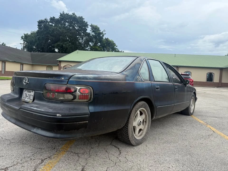 1996 Chevrolet Impala 7th Gen - Image 4 of 11