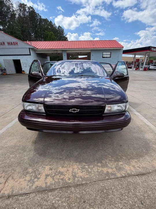 1996 Chevrolet Impala 7th Gen - Image 6 of 9