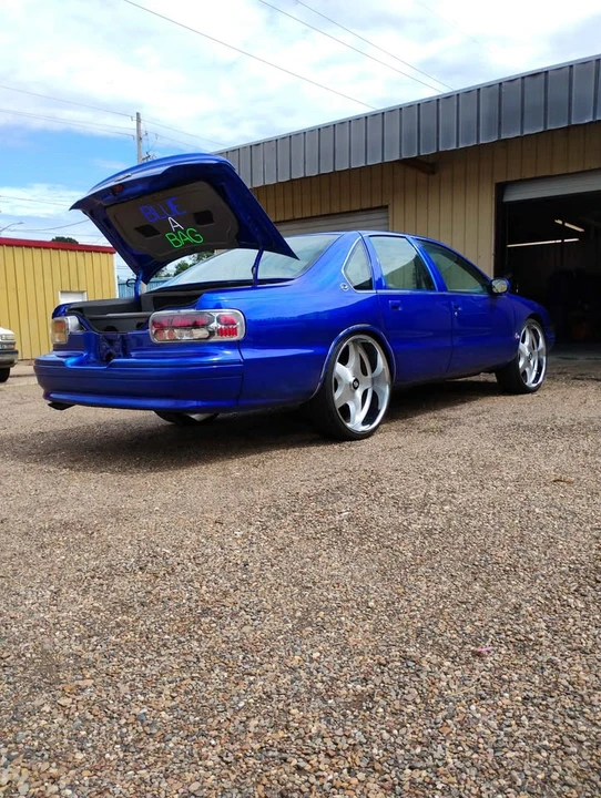 1996 Chevrolet Impala 7th Gen - Image 5 of 14