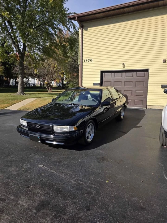 1996 Chevrolet Impala 7th Gen - Image 3 of 9